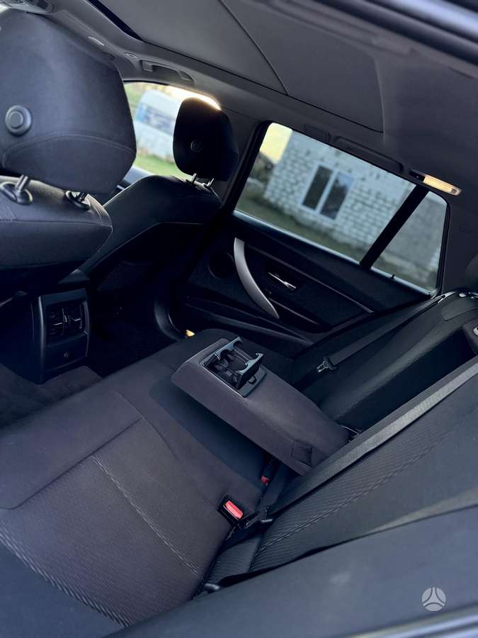 BMW 320 2013 — photo 24