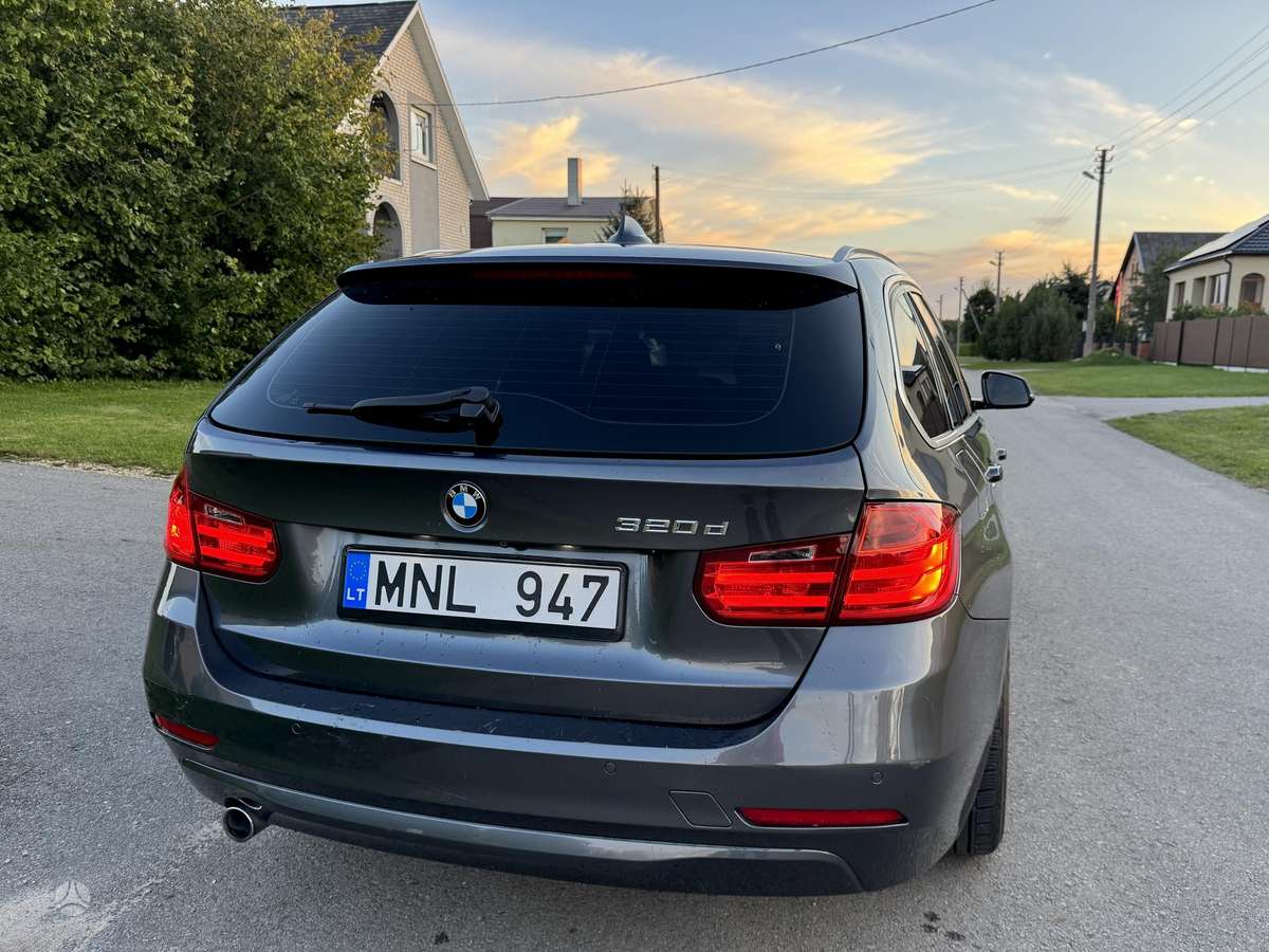 BMW 320 2013 — photo 9