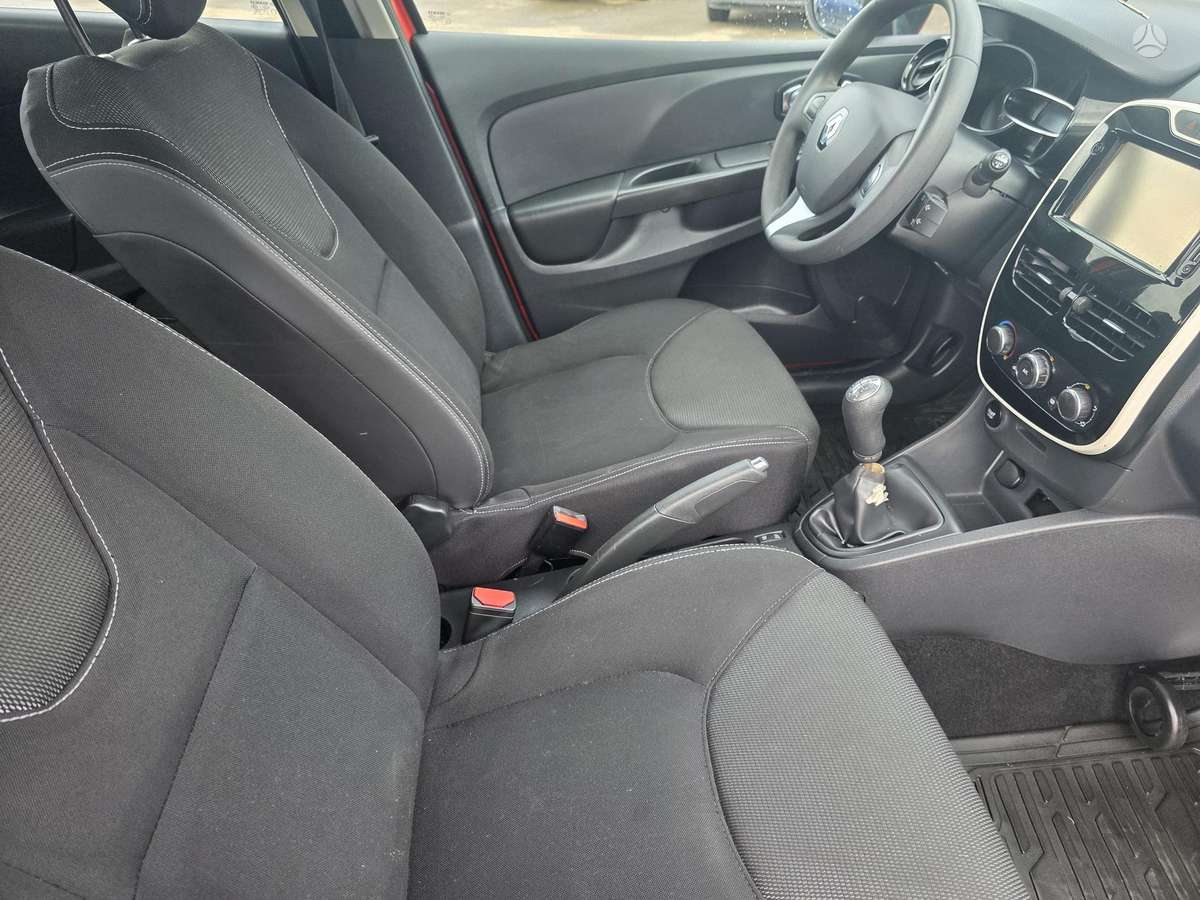 Renault Clio 2015 — photo 8