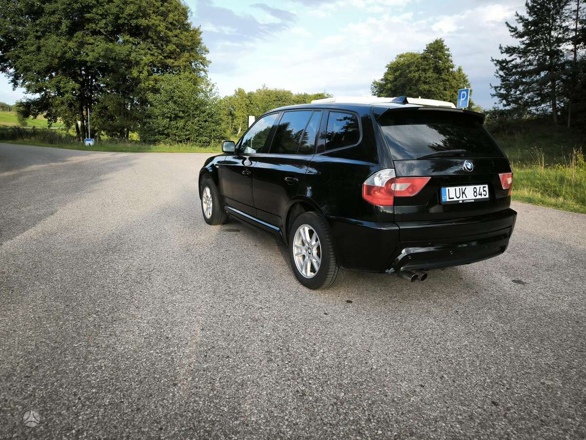 BMW X3 2005 — rear view