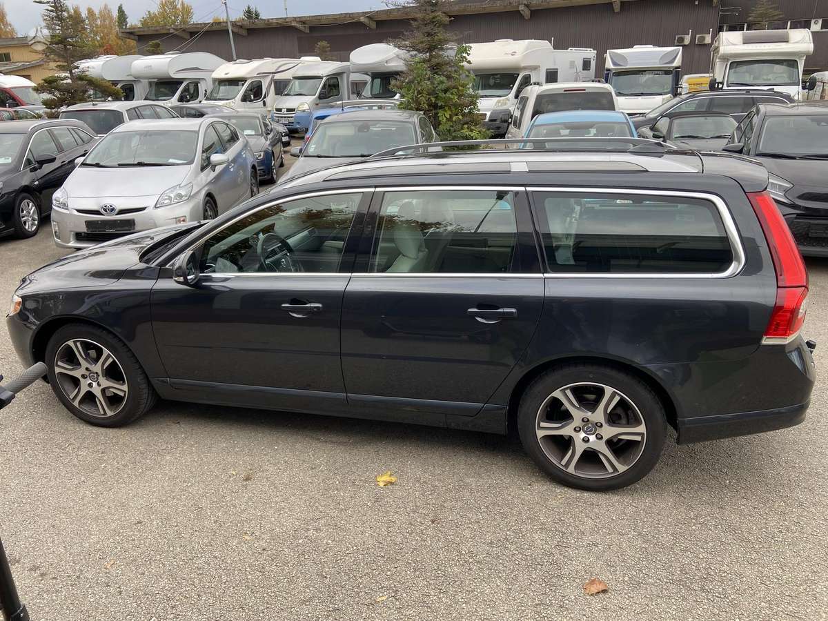 Volvo V70 2012 — photo 7