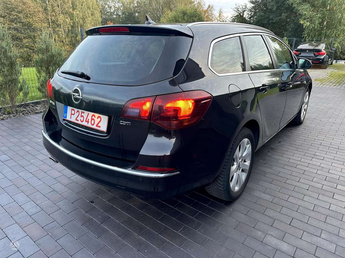Opel Astra 2015 — photo 6