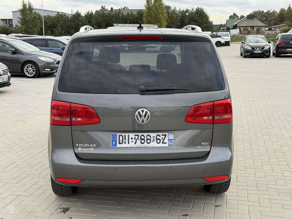 Volkswagen Touran 2014 — двигун 1600 cm³, 105 HP (77kW)