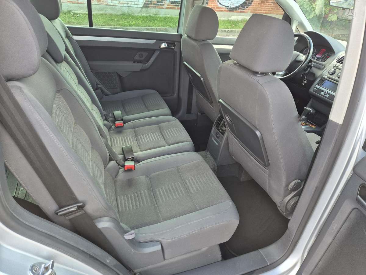 Volkswagen Touran 2007 — photo 11