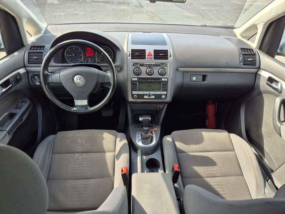 Volkswagen Touran 2007 — photo 9