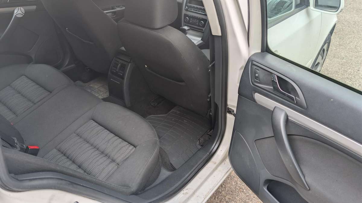 Skoda Octavia 2010 — photo 5