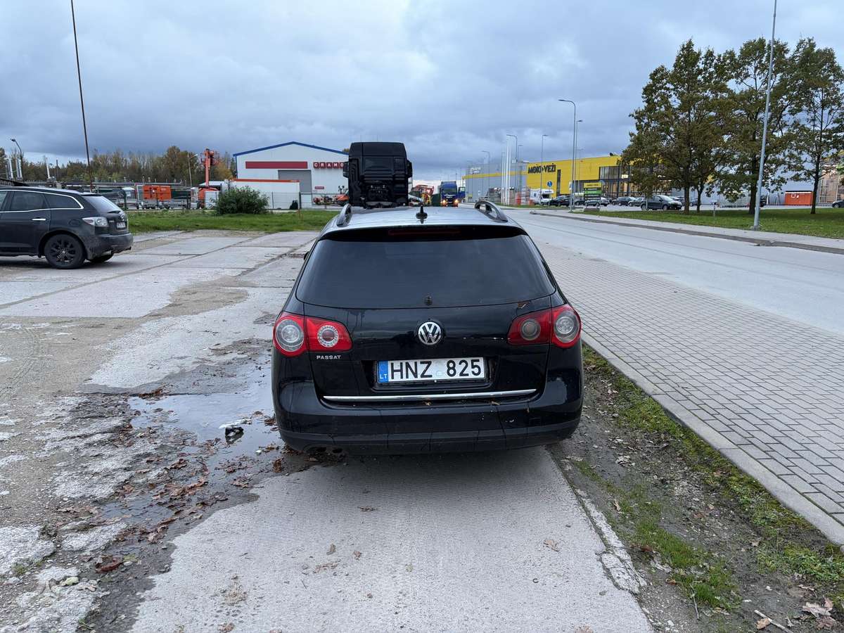 Volkswagen Passat 2006 — двигун 1900 cm³, 105 HP (77kW)