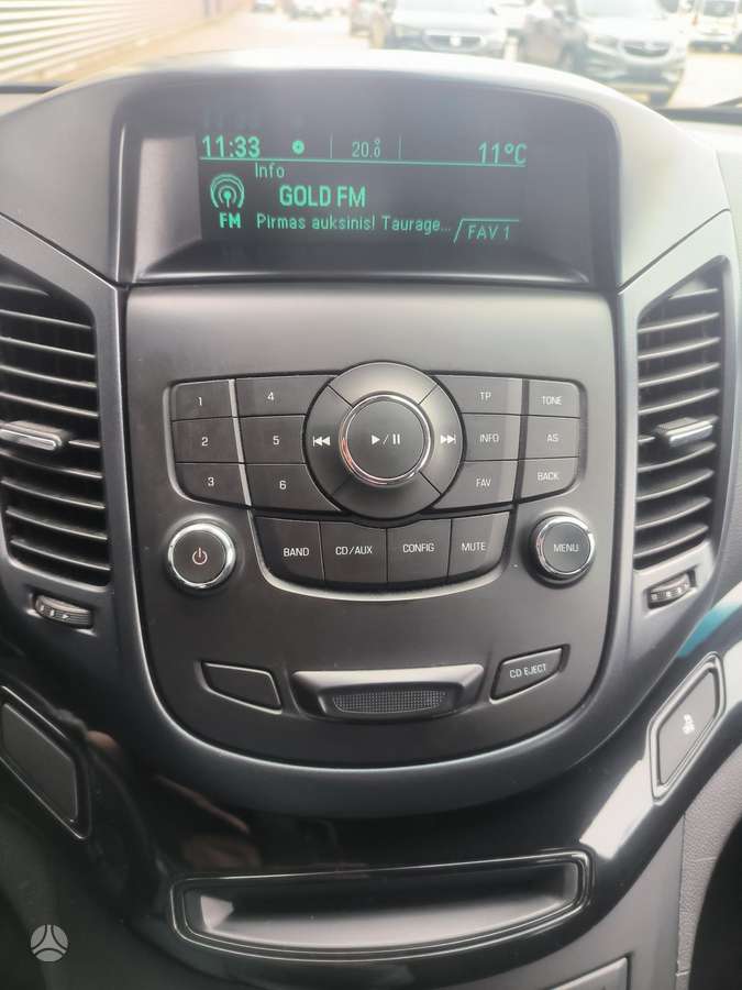 Chevrolet Orlando 2011 — photo 15