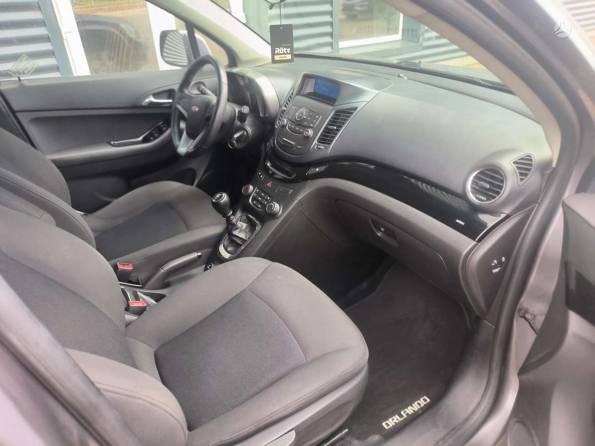 Chevrolet Orlando 2011 — photo 16