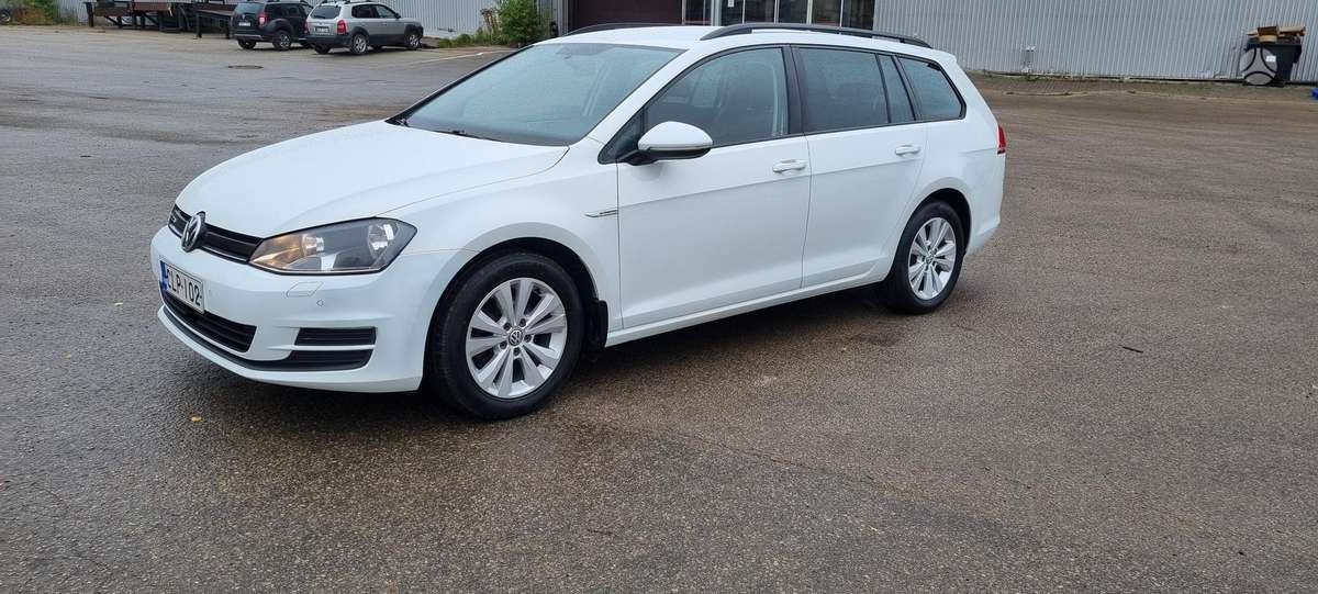Volkswagen Golf 2014 — vehicle for AFU Ukraine
