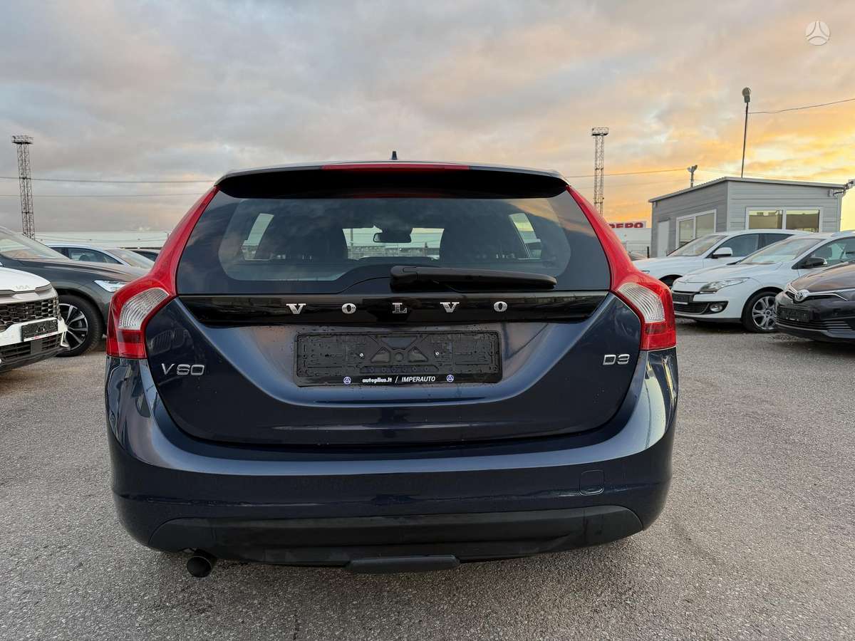 Volvo V60 2012 — photo 5