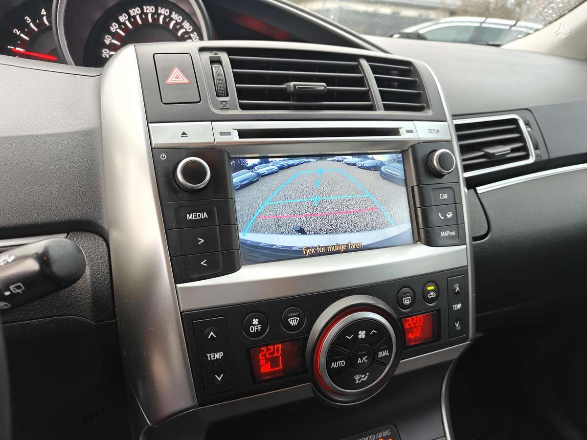 Toyota Verso 2014 — photo 11