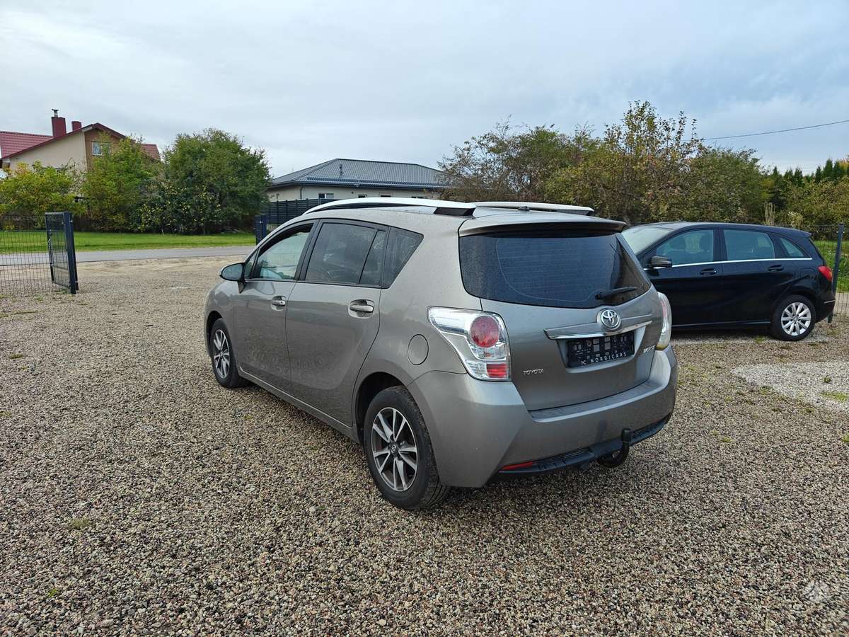 Toyota Verso 2014 — photo 6