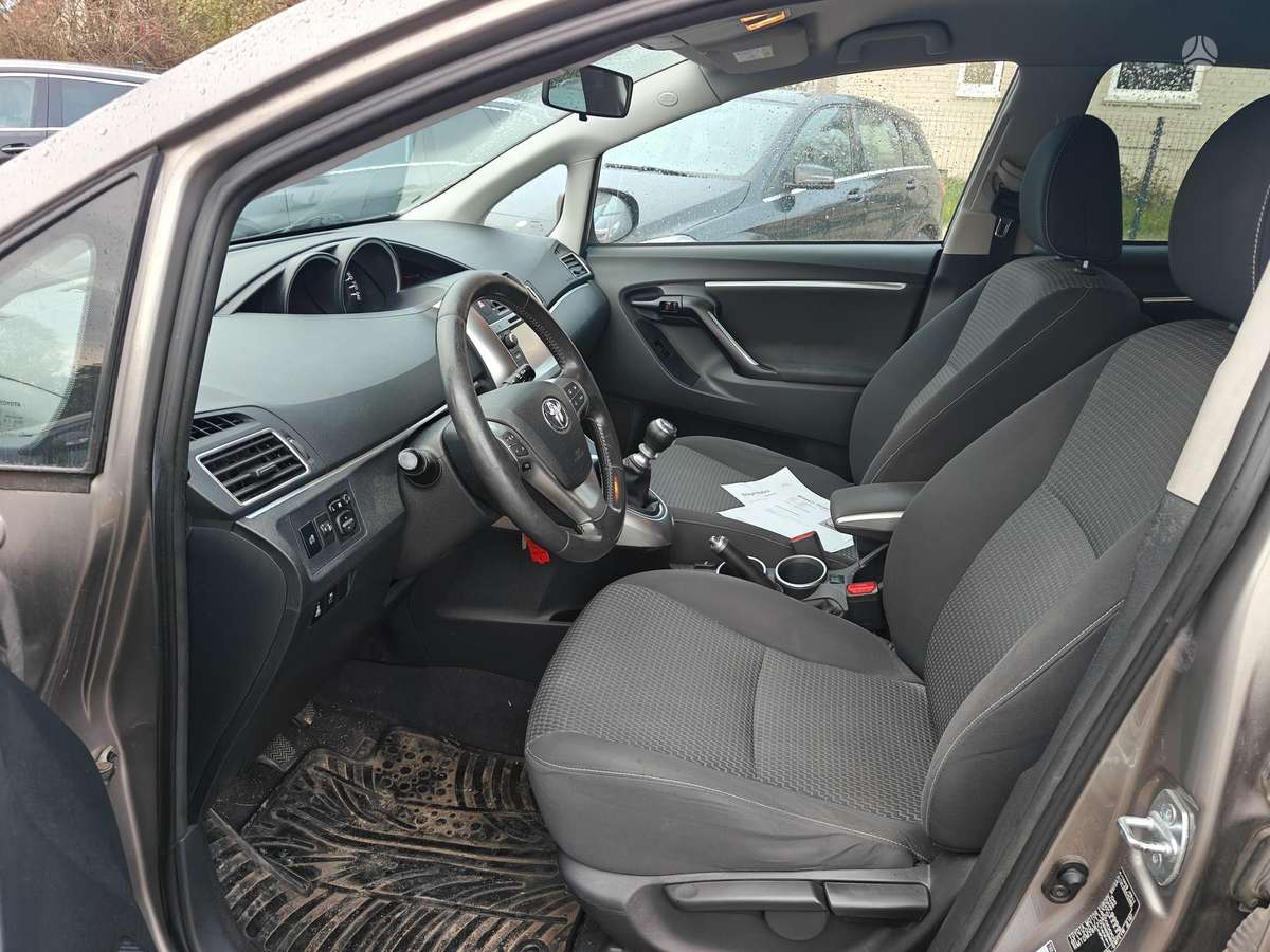 Toyota Verso 2014 — photo 7