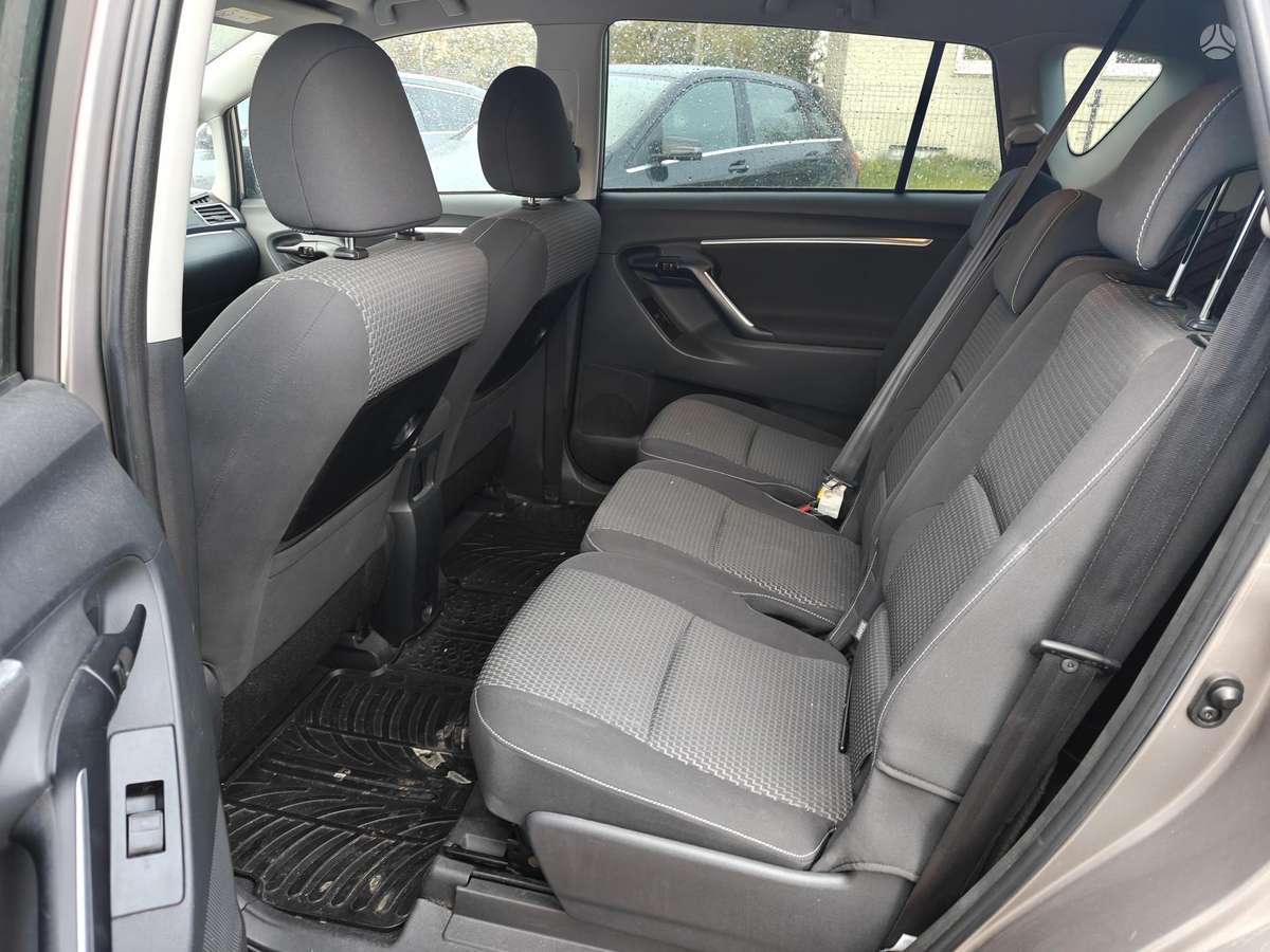 Toyota Verso 2014 — photo 8