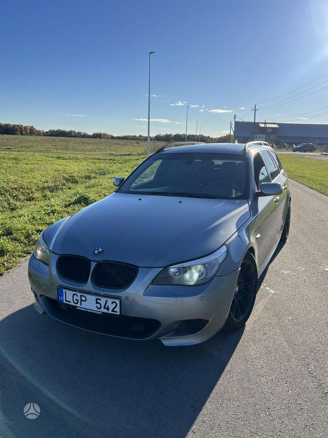 BMW 525 2005 — вигляд ззаду
