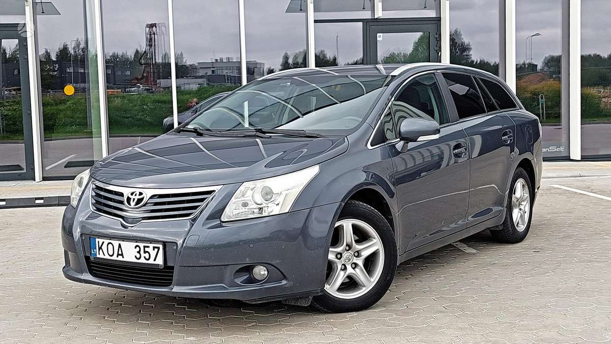 Toyota Avensis, 2009