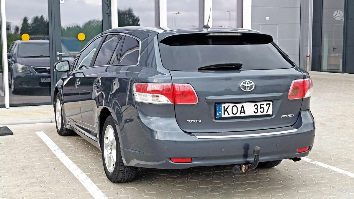 Toyota Avensis 2009 — engine 1998 cm³, 126 HP (93kW)