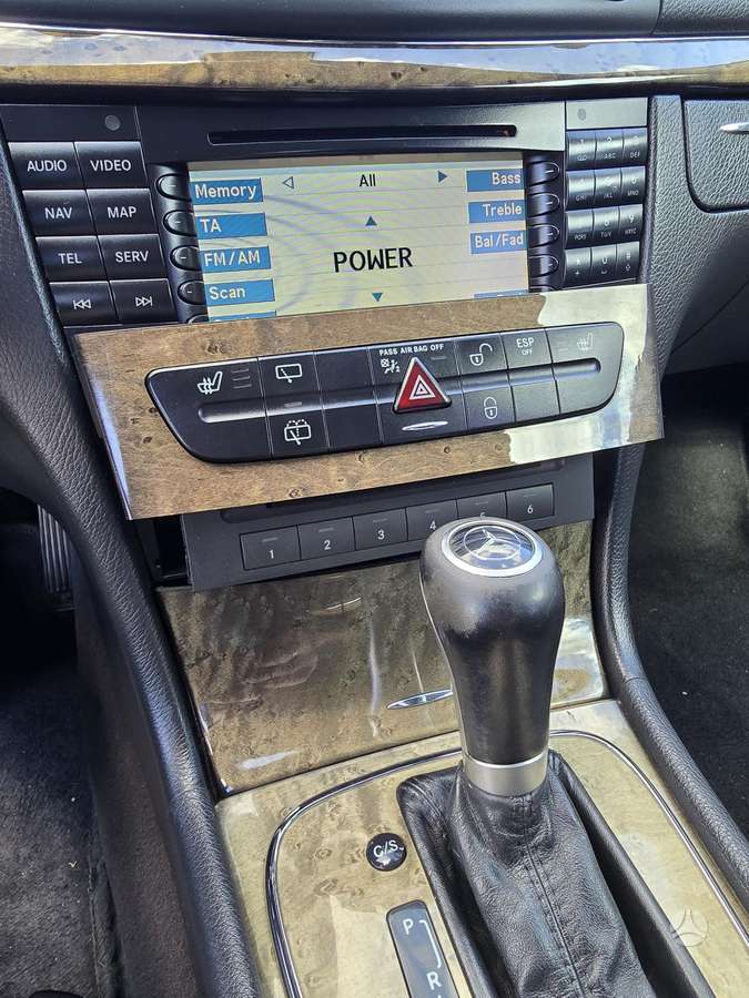 Mercedes-Benz E280 2006 — photo 10
