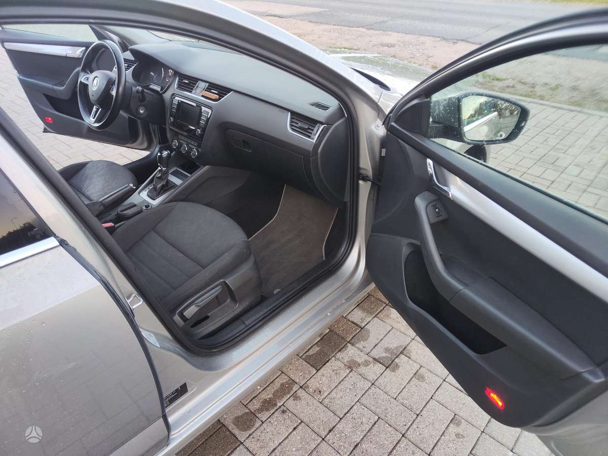 Skoda Octavia 2013 — фото 16