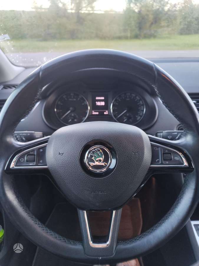 Skoda Octavia 2013 — фото 23