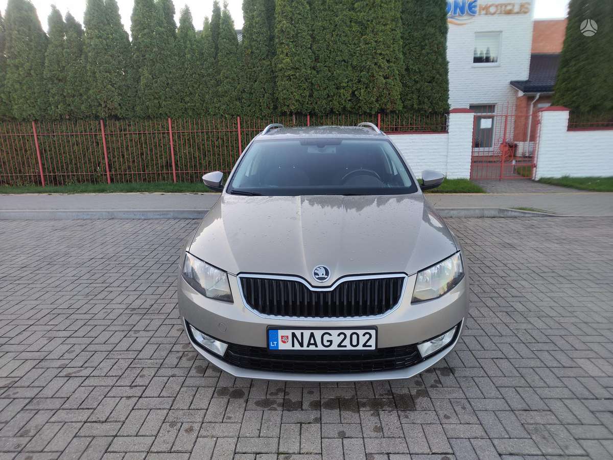 Skoda Octavia 2013 — салон