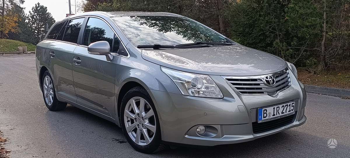 Toyota Avensis, 2011