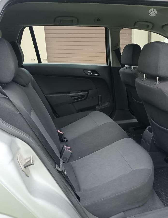 Opel Astra 2007 — photo 5