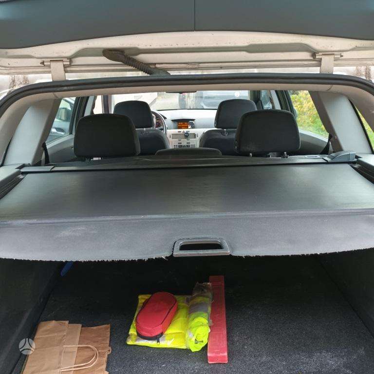 Opel Astra 2007 — photo 7