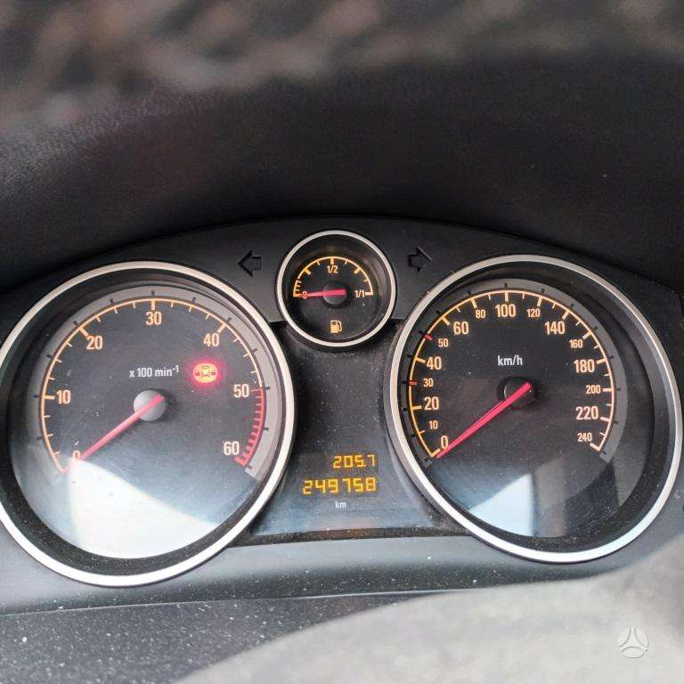 Opel Astra 2007 — photo 8