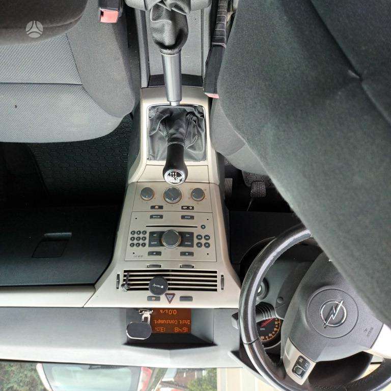 Opel Astra 2007 — photo 9