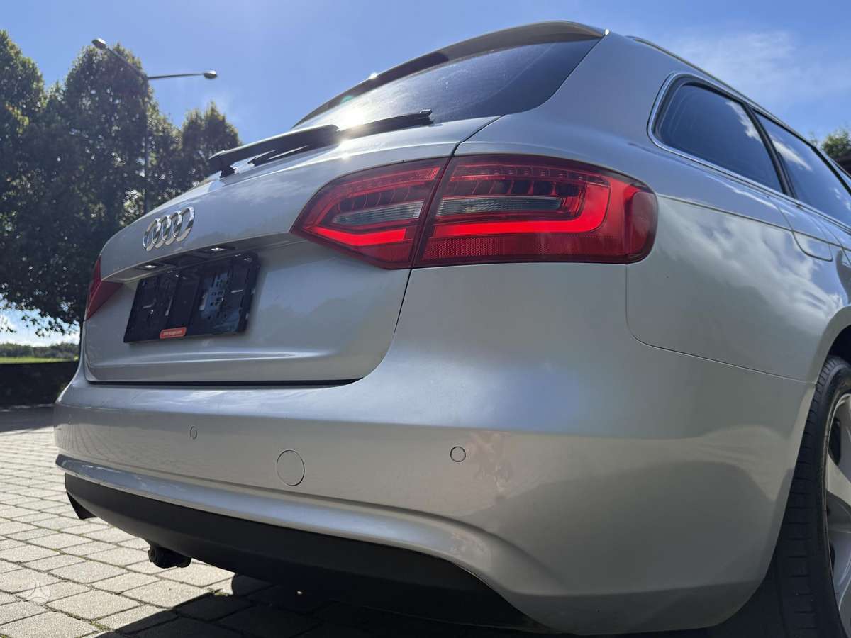Audi A4 2013 — photo 12