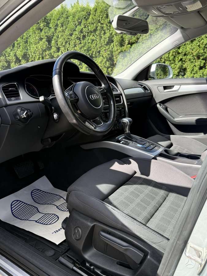 Audi A4 2013 — photo 14