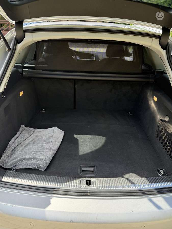 Audi A4 2013 — photo 24