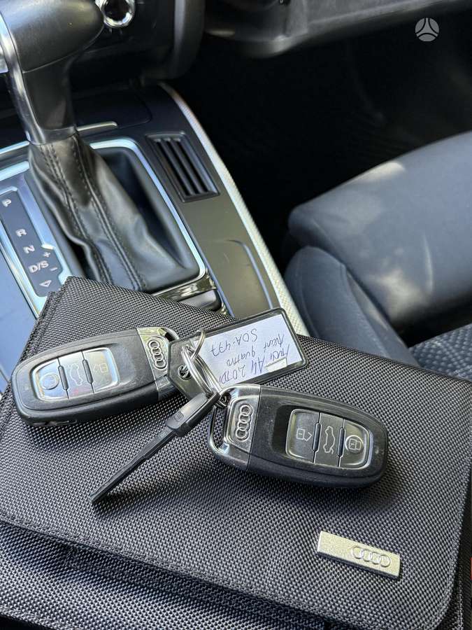 Audi A4 2013 — photo 29