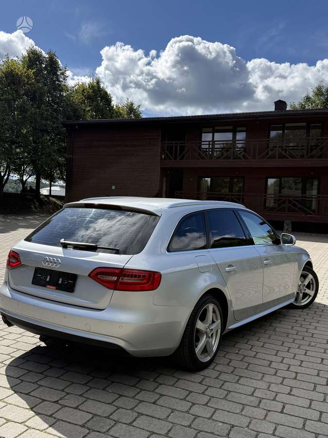 Audi A4 2013 — photo 7