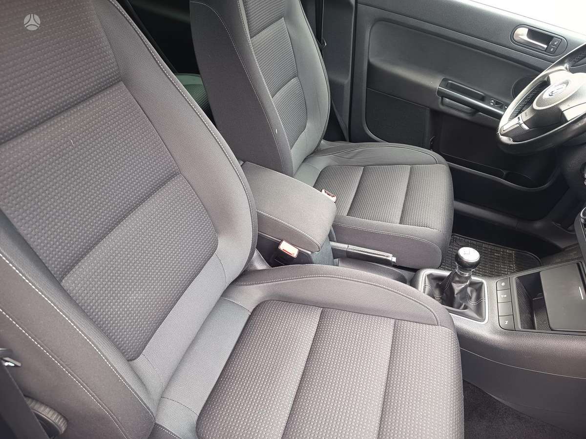 Volkswagen Golf 2010 — photo 14