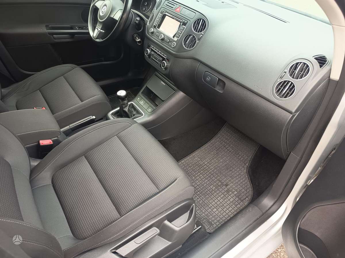 Volkswagen Golf 2010 — photo 15