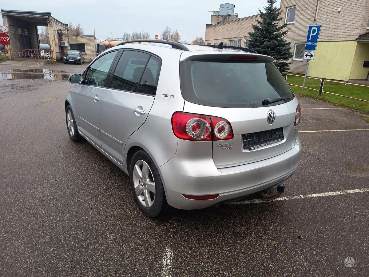 Volkswagen Golf 2010 — photo 6