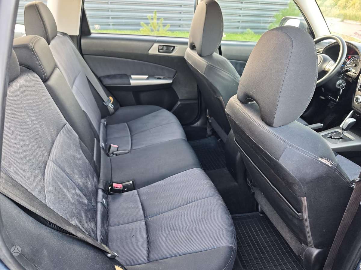 Subaru Forester 2011 — photo 11