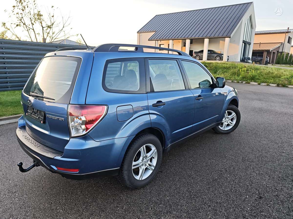Subaru Forester 2011 — engine 1994 cm³, 150 HP (110kW)
