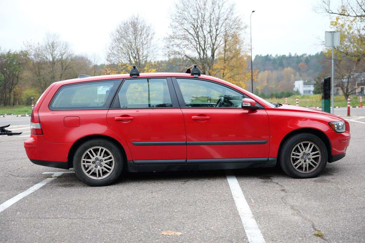 Volvo V50 2006 — interior
