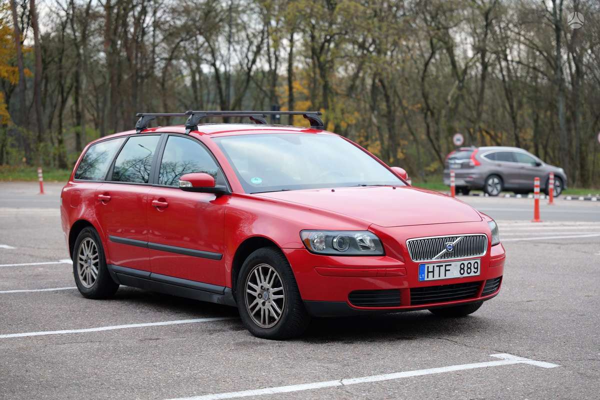 Volvo V50 2006 — photo 7