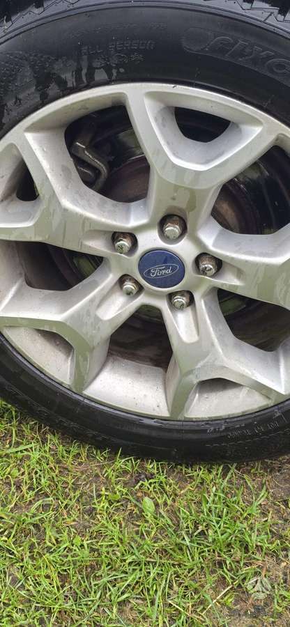 Ford Kuga 2010 — photo 9