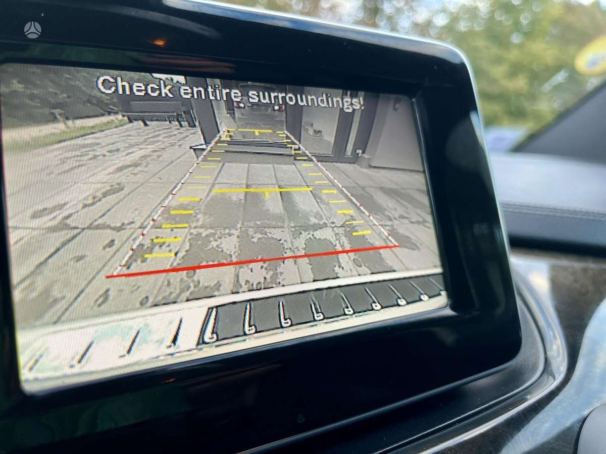 Mercedes-Benz B180 2013 — photo 11