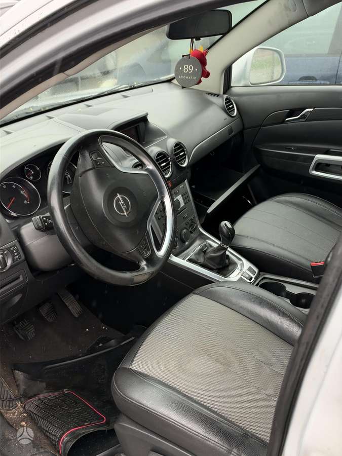 Opel Antara 2013 — photo 10