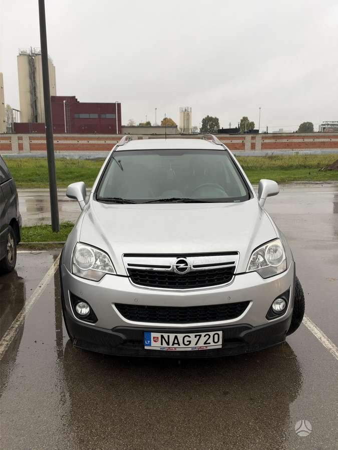 Opel Antara 2013 — rear view