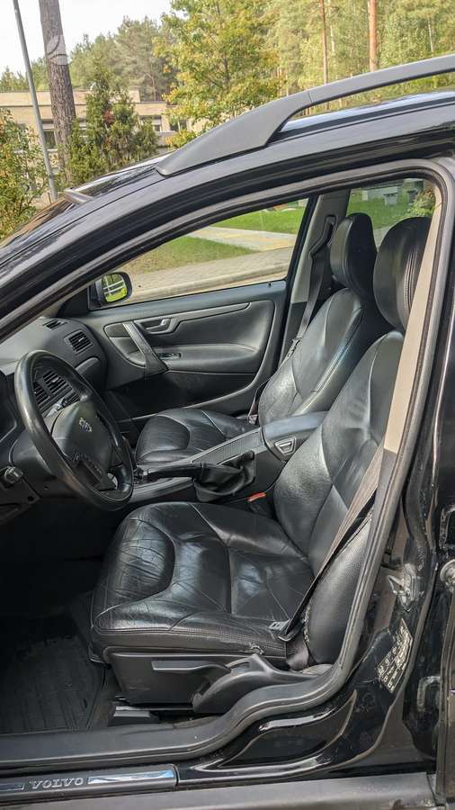 Volvo V70 2007 — photo 11