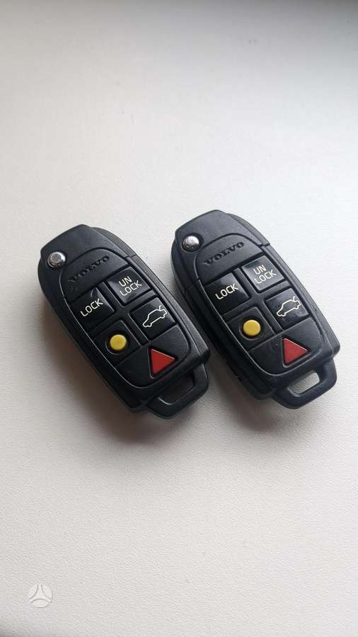 Volvo V70 2007 — photo 14