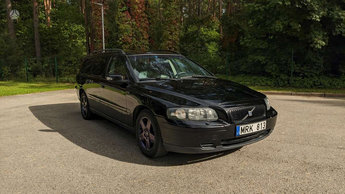 Volvo V70 2007 — interior